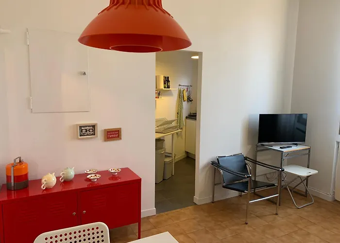 Montefiorino 15 בולוניה